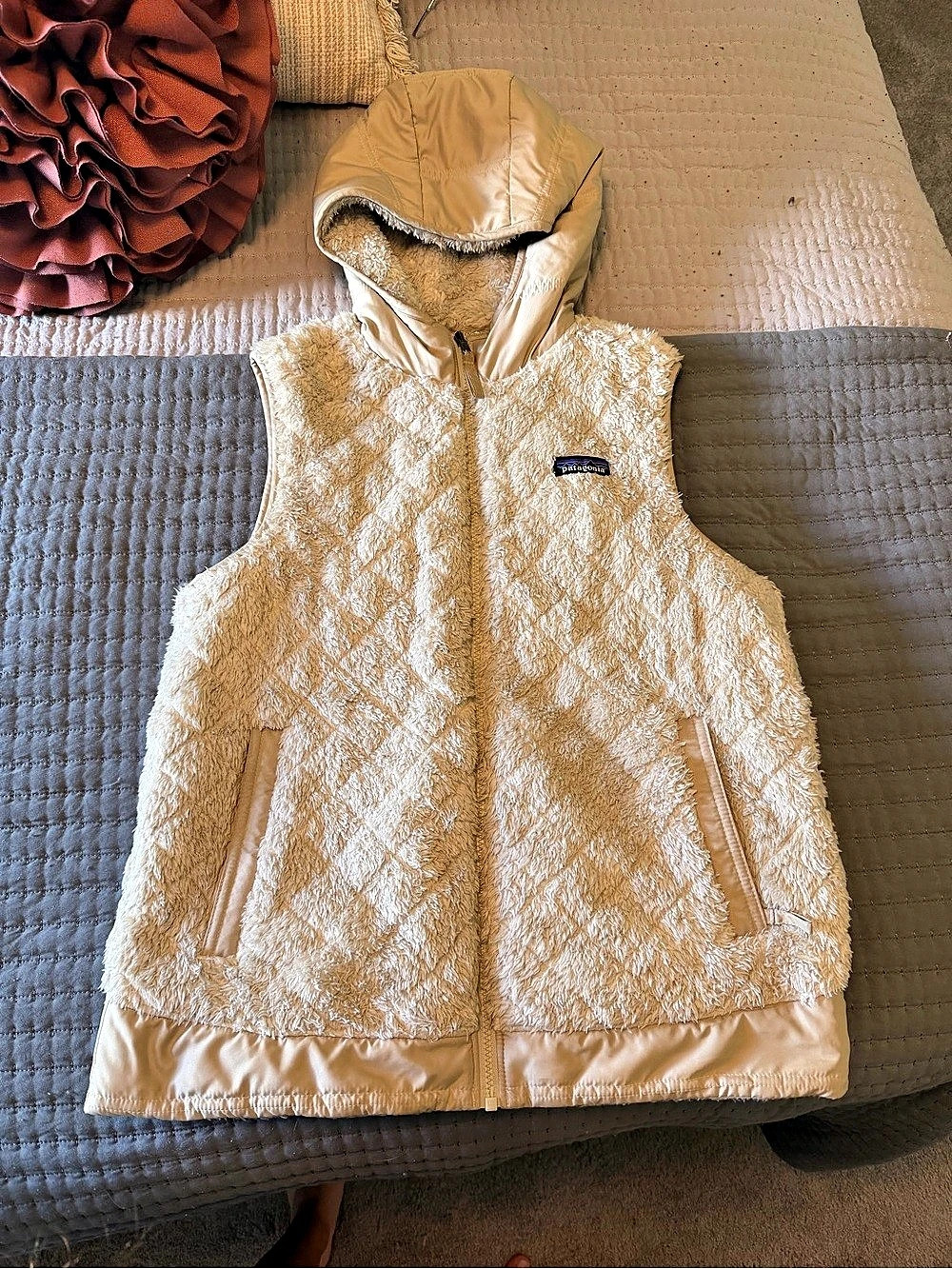 Patagonia Los Gatos Hooded Vest Cream Medium